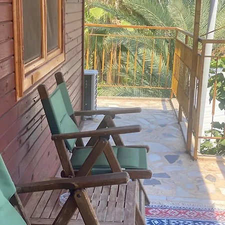 Rosemary Kuetle Bed & Breakfast 4*
