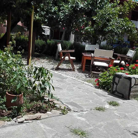 Rosemary Kuetle Bed & Breakfast Çıralı