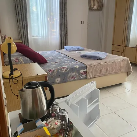 Oda ve Kahvaltı Rosemary 4*