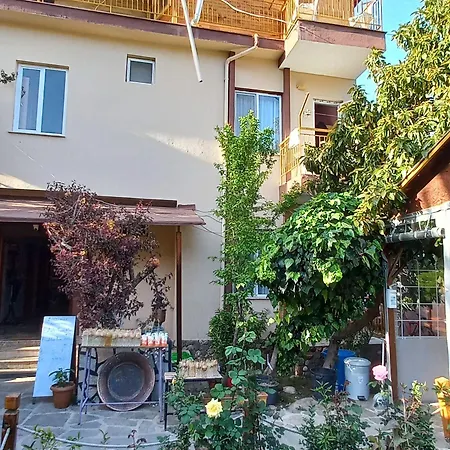 Oda ve Kahvaltı Rosemary 4*