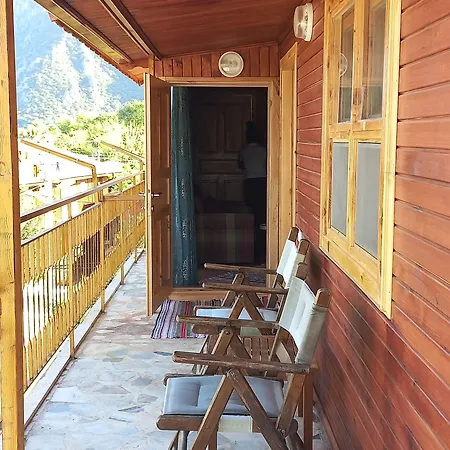 Oda ve Kahvaltı Rosemary Çıralı