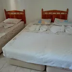 Alojamento de Acomodação e Pequeno-almoço Rosemary Kuetle Çıralı
