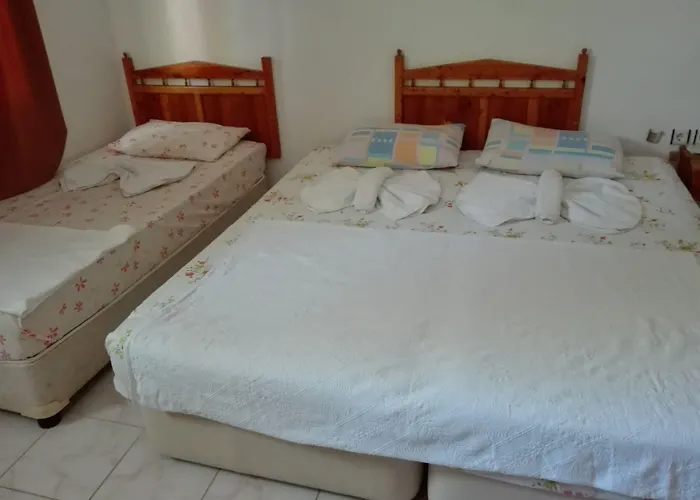 Oda ve Kahvaltı Rosemary Kütle pansiyon Çıralı